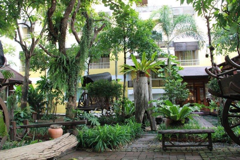 Bangkok Garden Resort エクステリア 写真